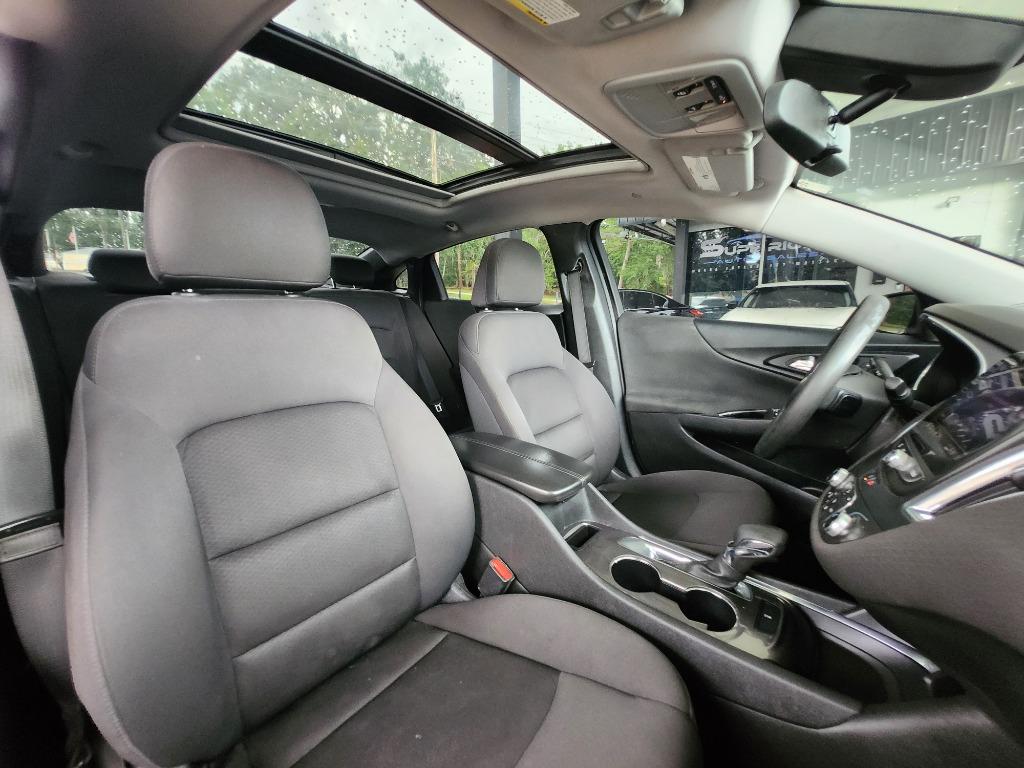 2021 Chevrolet Malibu - $13,995