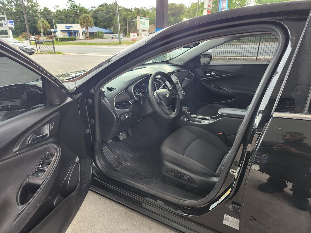 2021 Chevrolet Malibu - $13,995