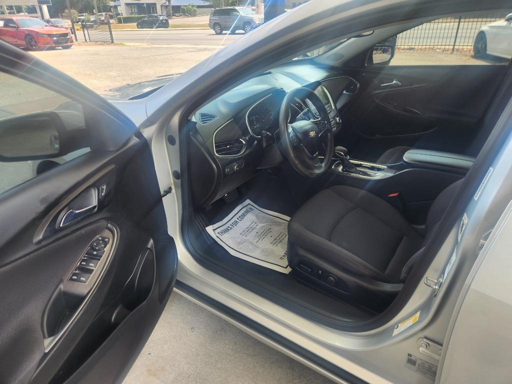 2021 Chevrolet Malibu - $13,995