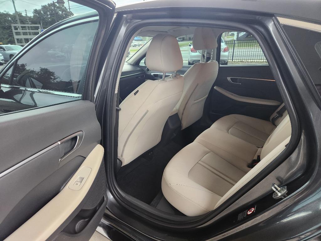 2021 Hyundai Sonata - $15,995