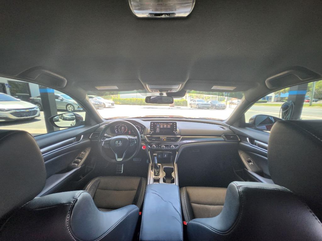 2018 Honda Accord - $16,995