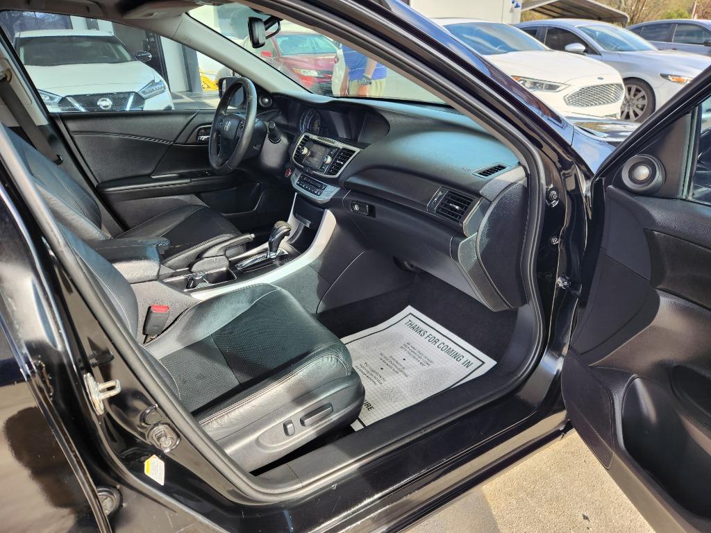 2015 Honda Accord - $13,995