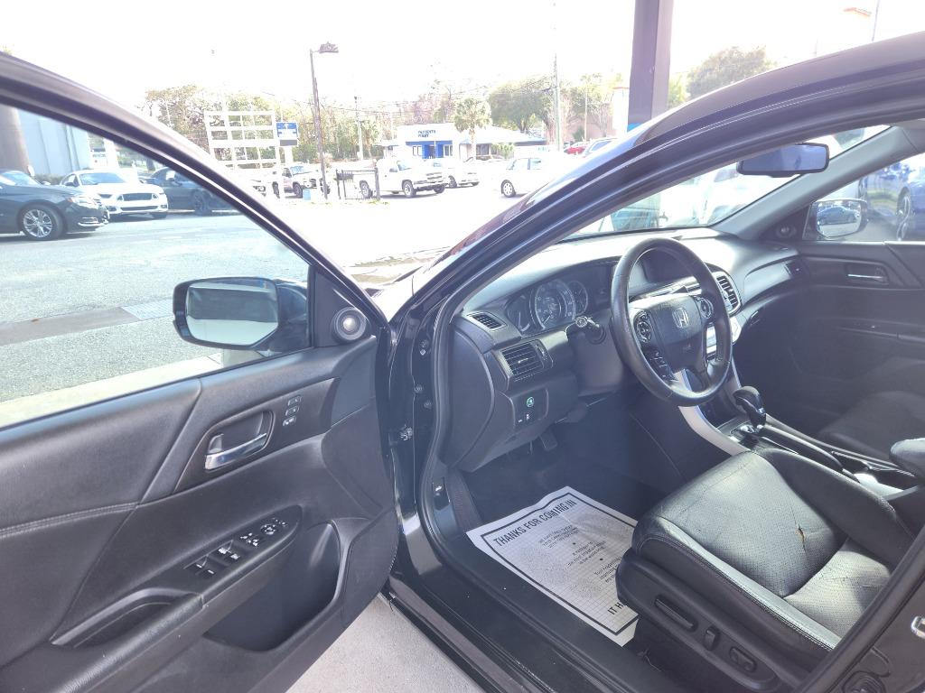 2015 Honda Accord - $13,995