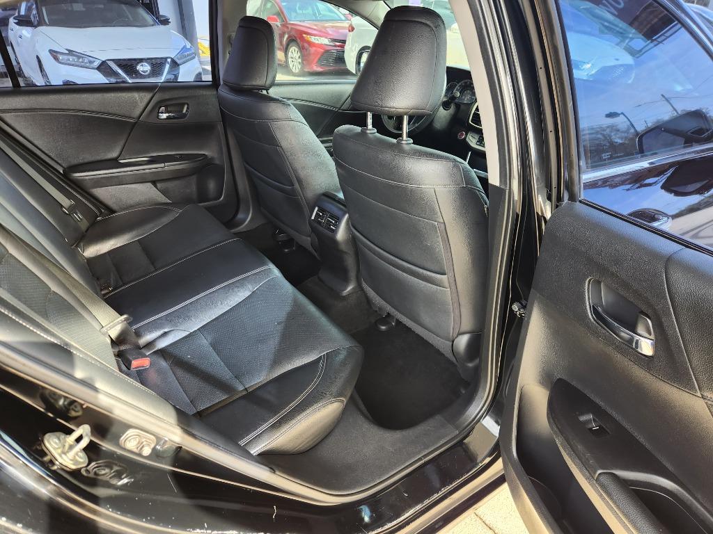 2015 Honda Accord - $13,995
