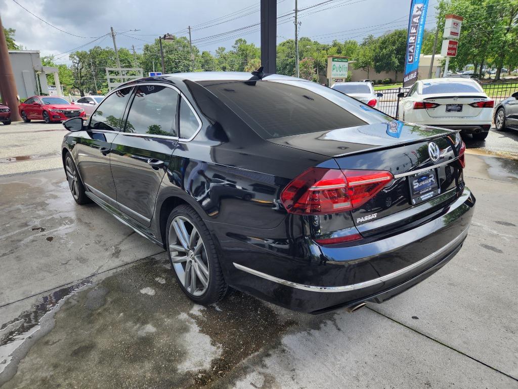 2019 Volkswagen Passat - $13,995