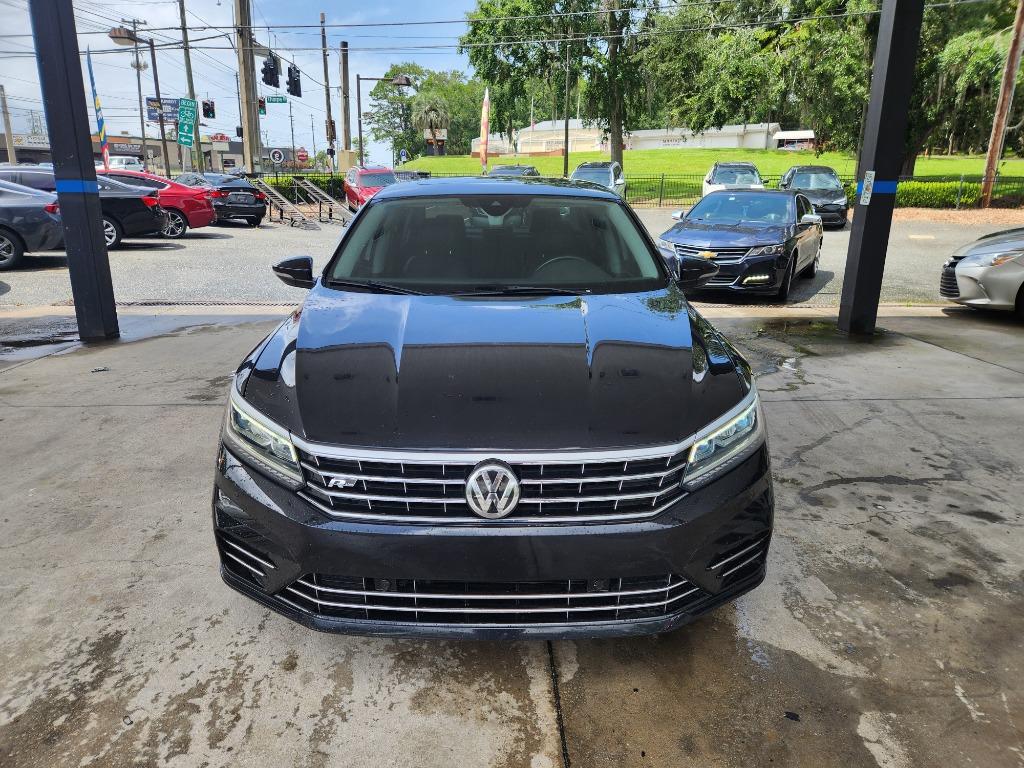 2019 Volkswagen Passat - $13,995