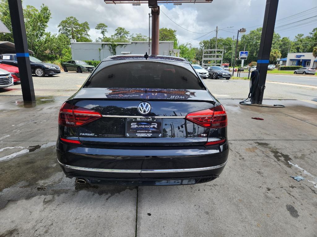 2019 Volkswagen Passat - $13,995