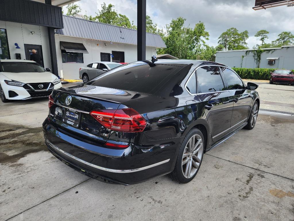 2019 Volkswagen Passat - $13,995