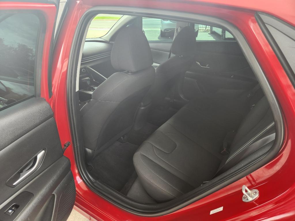 2023 Hyundai Elantra - $17,995