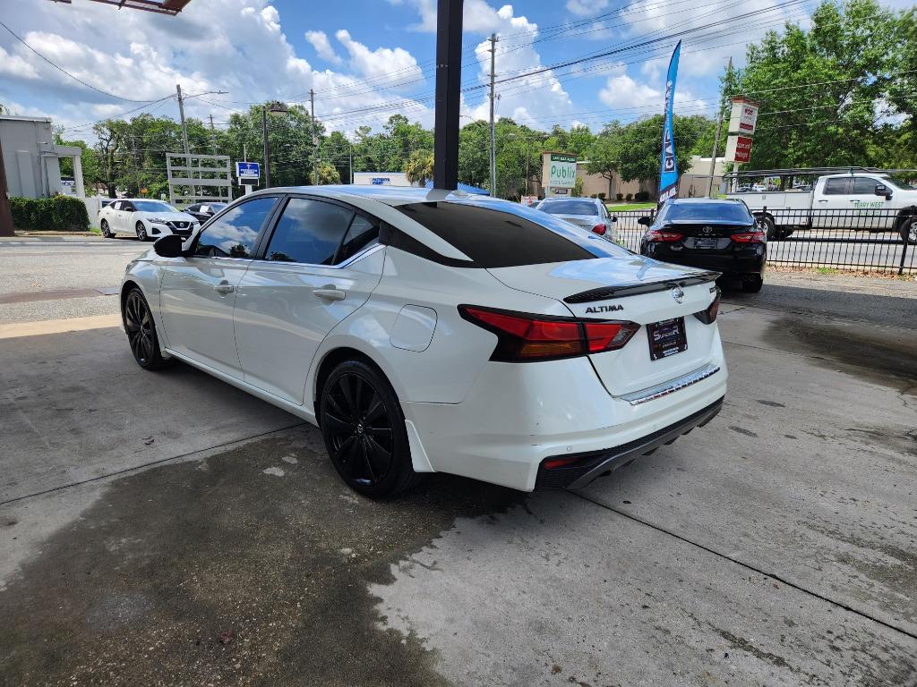 2022 Nissan Altima - $15,995