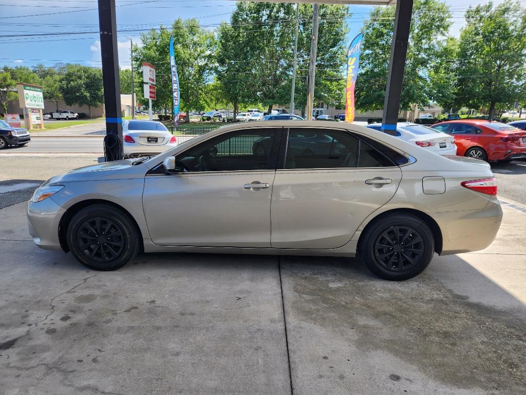 2015 Toyota Camry - $11,995