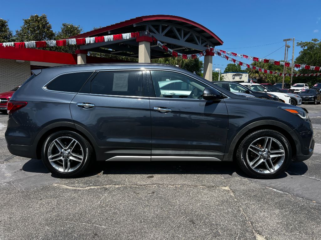2017 Hyundai Santa Fe - $12,995
