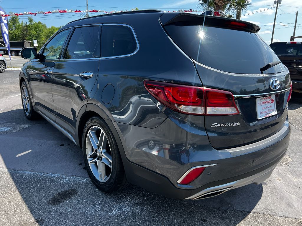 2017 Hyundai Santa Fe - $12,995