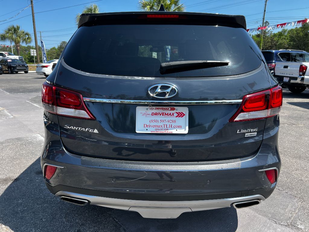 2017 Hyundai Santa Fe - $12,995