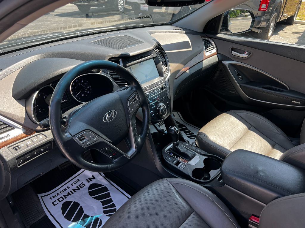2017 Hyundai Santa Fe - $12,995
