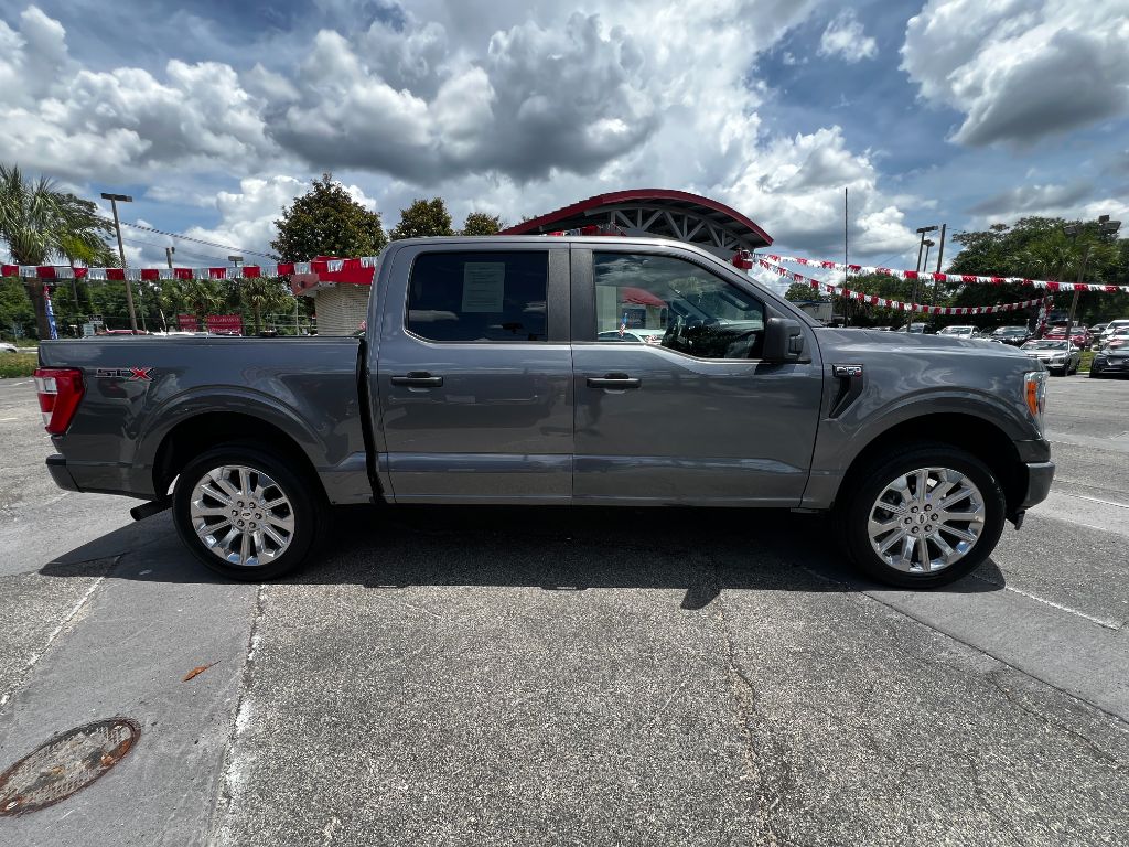 2021 Ford F-150 - $27,995