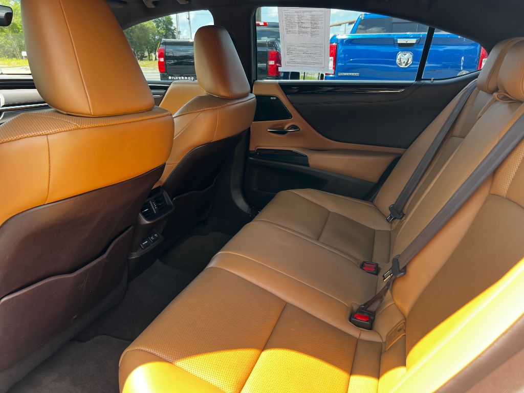 2020 Lexus ES - $27,995