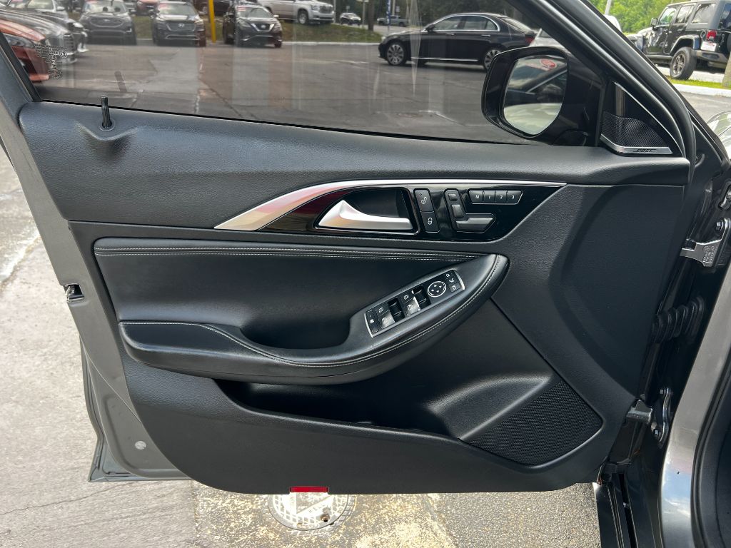 2017 INFINITI QX30 - $11,995