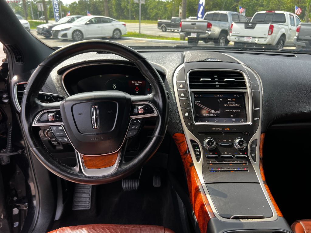 2020 Lincoln Nautilus - $17,995