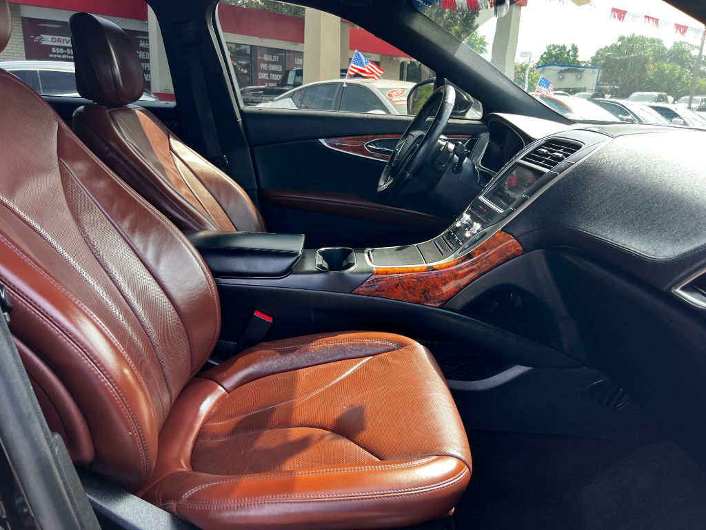2020 Lincoln Nautilus - $17,995