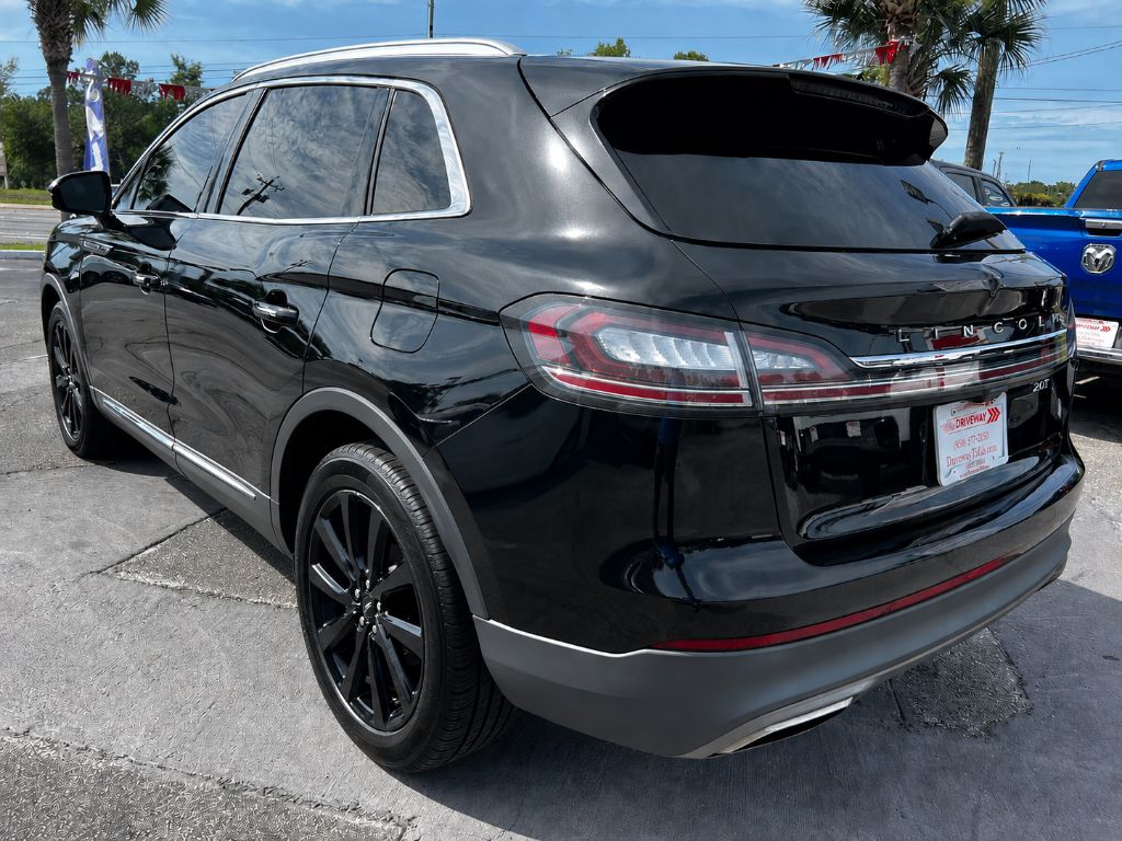 2020 Lincoln Nautilus - $17,995