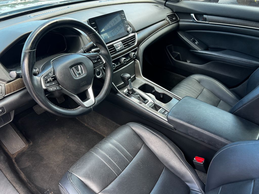 2018 Honda Accord - $15,995