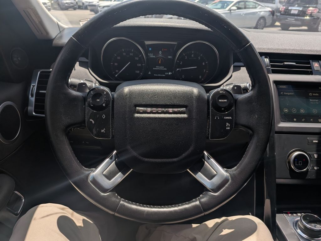 2019 Land Rover Discovery - $17,995
