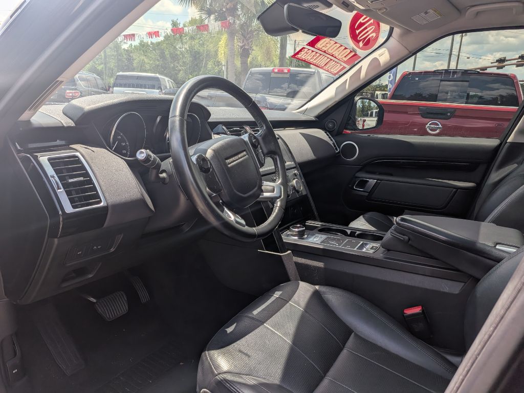 2019 Land Rover Discovery - $17,995