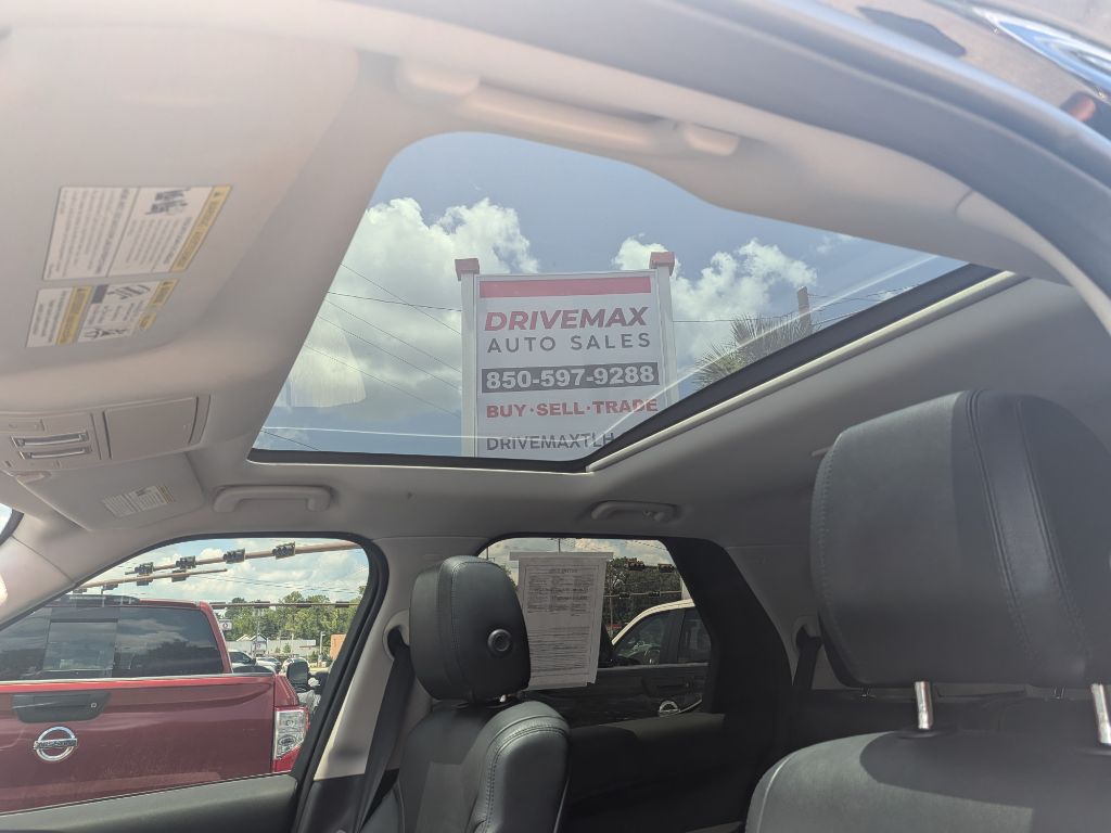 2019 Land Rover Discovery - $17,995