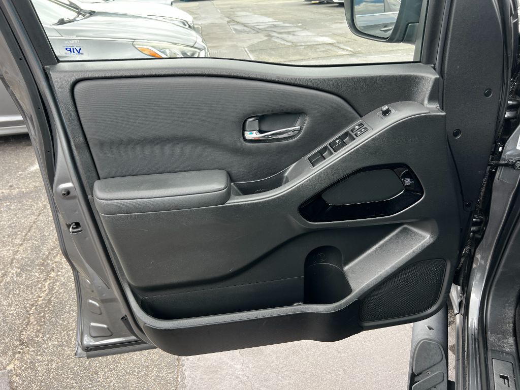 2023 Nissan Frontier - $27,000