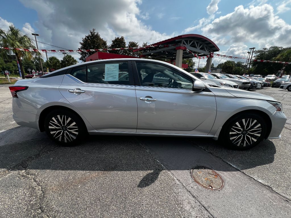 2023 Nissan Altima - $23,995