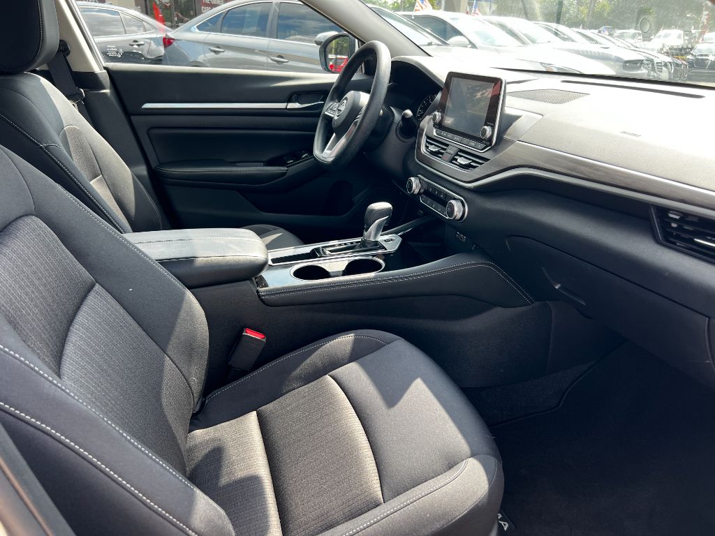 2023 Nissan Altima - $23,995