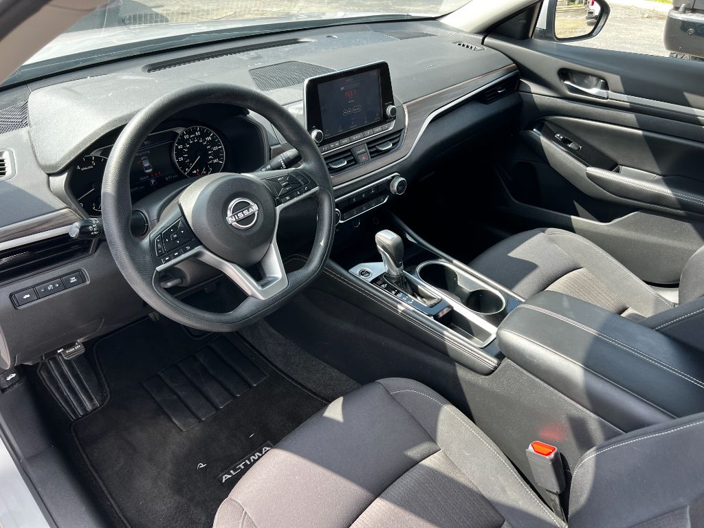 2023 Nissan Altima - $23,995