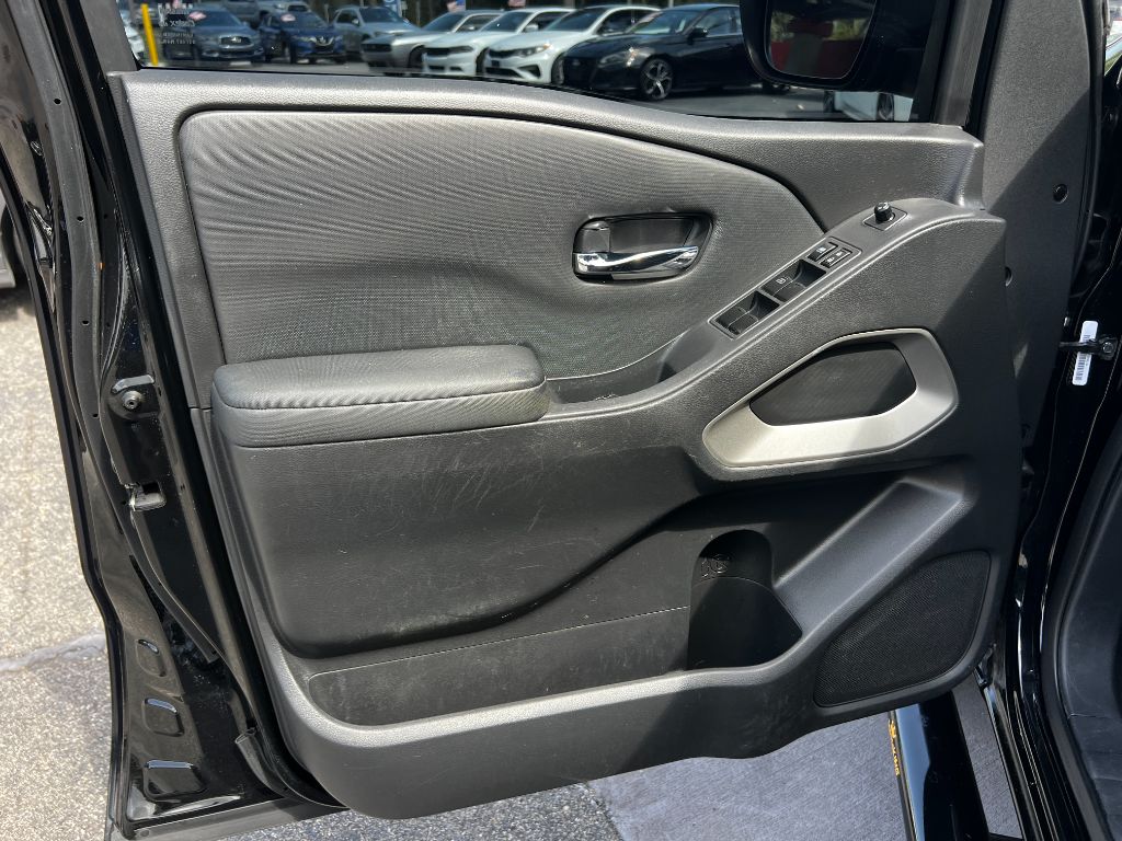 2022 Nissan Frontier - $21,500
