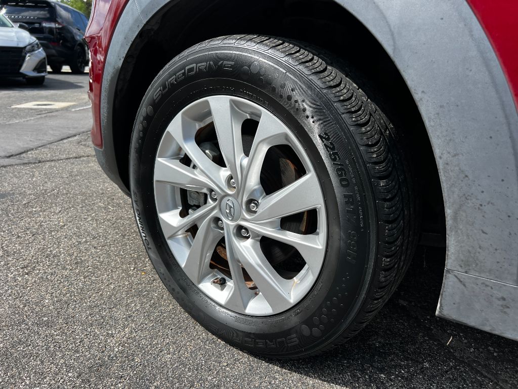 2019 Hyundai Tucson - $11,995