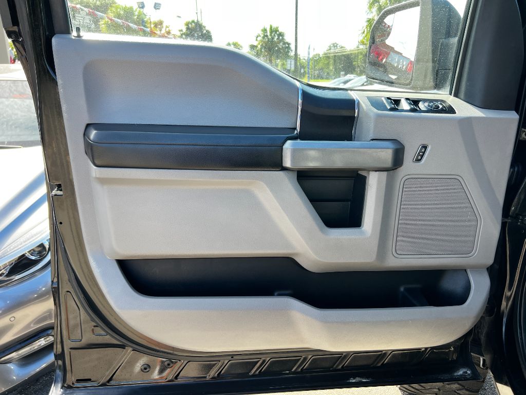 2016 Ford F-150 - $17,000