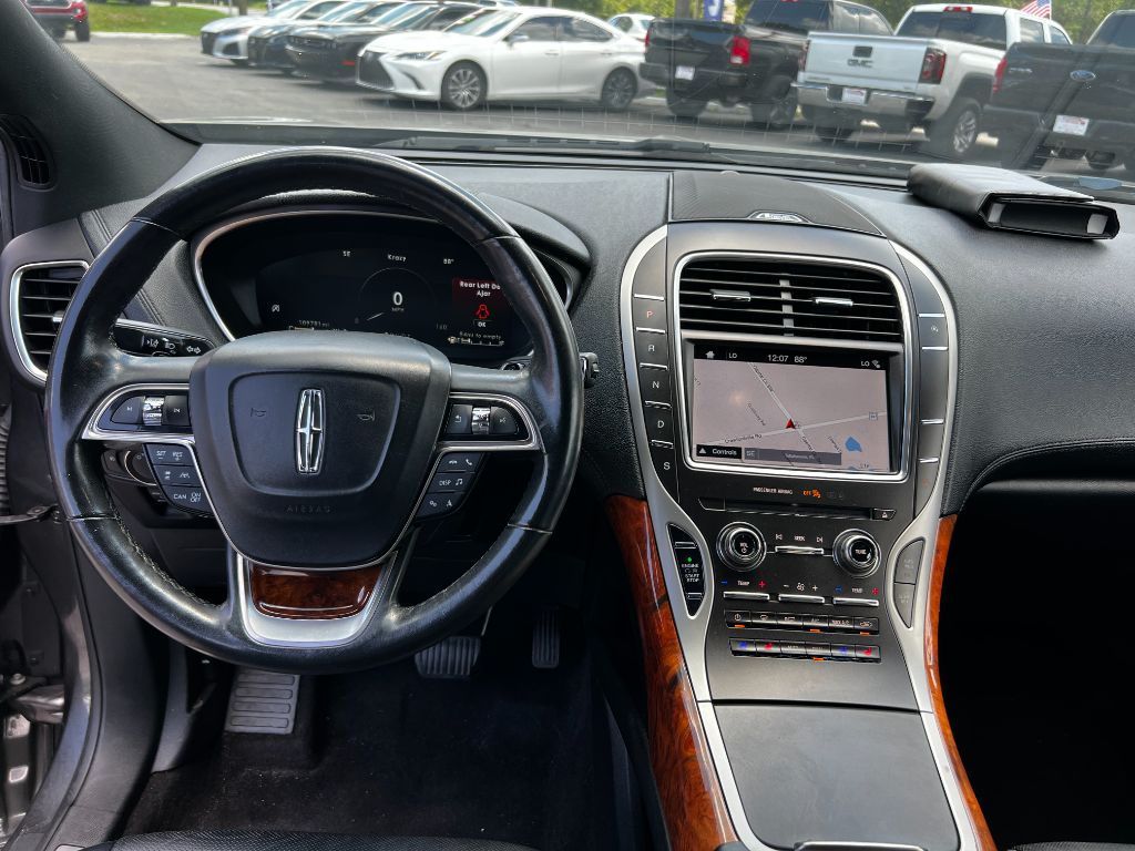 2019 Lincoln Nautilus - $15,995