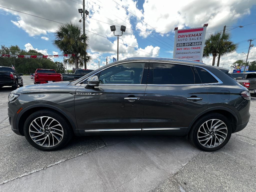 2019 Lincoln Nautilus - $15,995