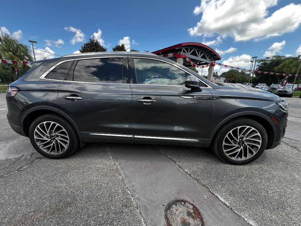 2019 Lincoln Nautilus - $15,995