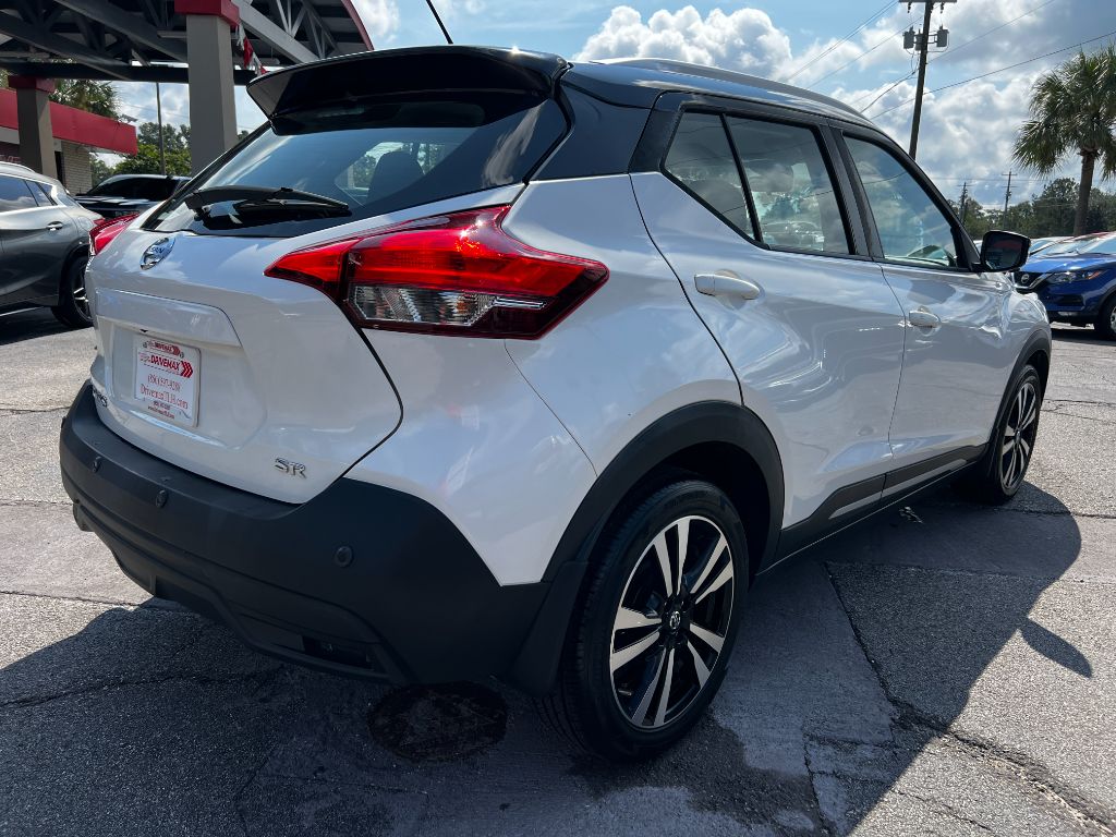 2020 Nissan Kicks - $14,995