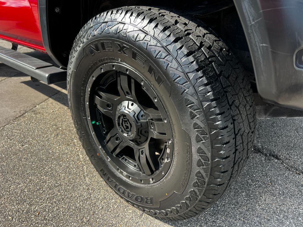 2022 Toyota Tacoma - $28,995