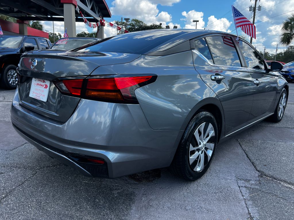 2021 Nissan Altima - $12,995