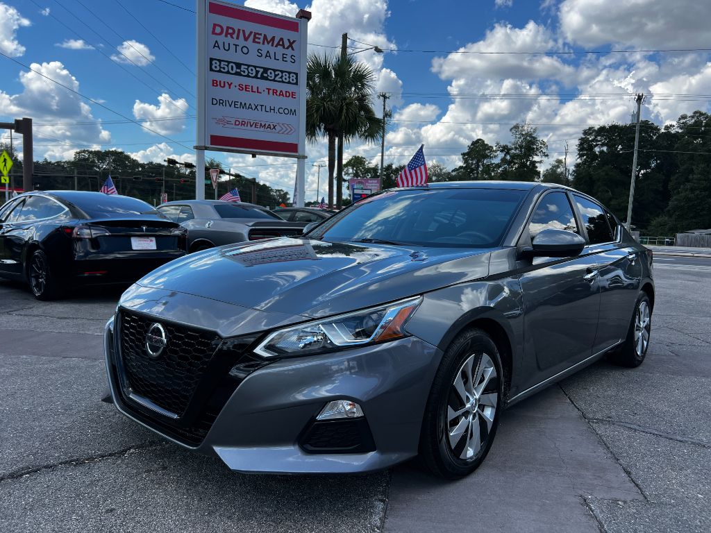 2021 Nissan Altima - $12,995