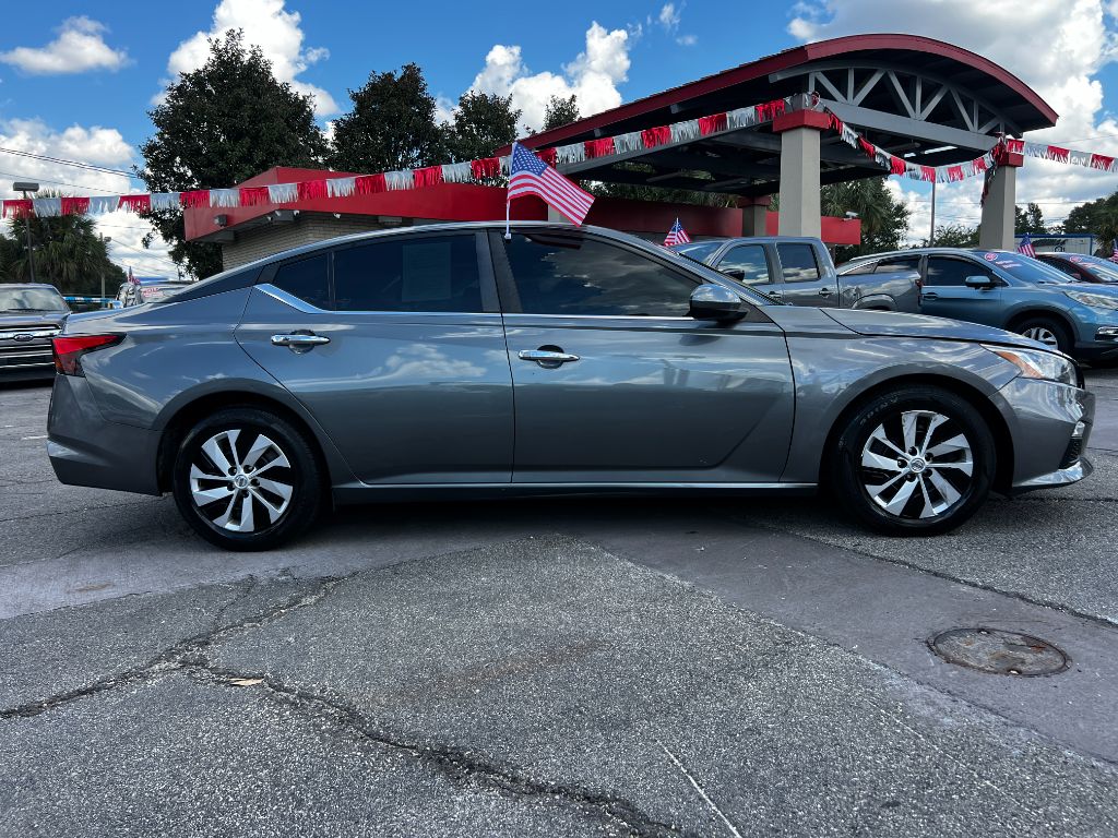 2021 Nissan Altima - $12,995