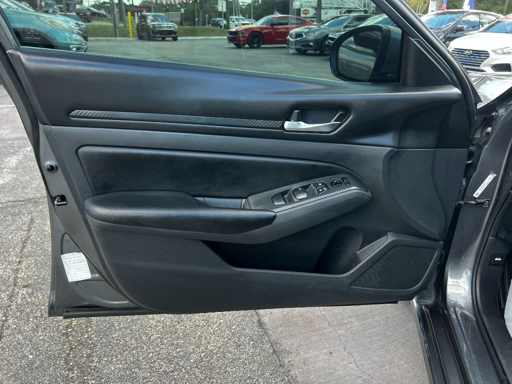 2021 Nissan Altima - $12,995