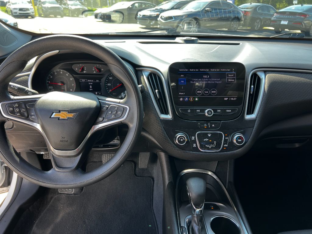 2022 Chevrolet Malibu - $15,995