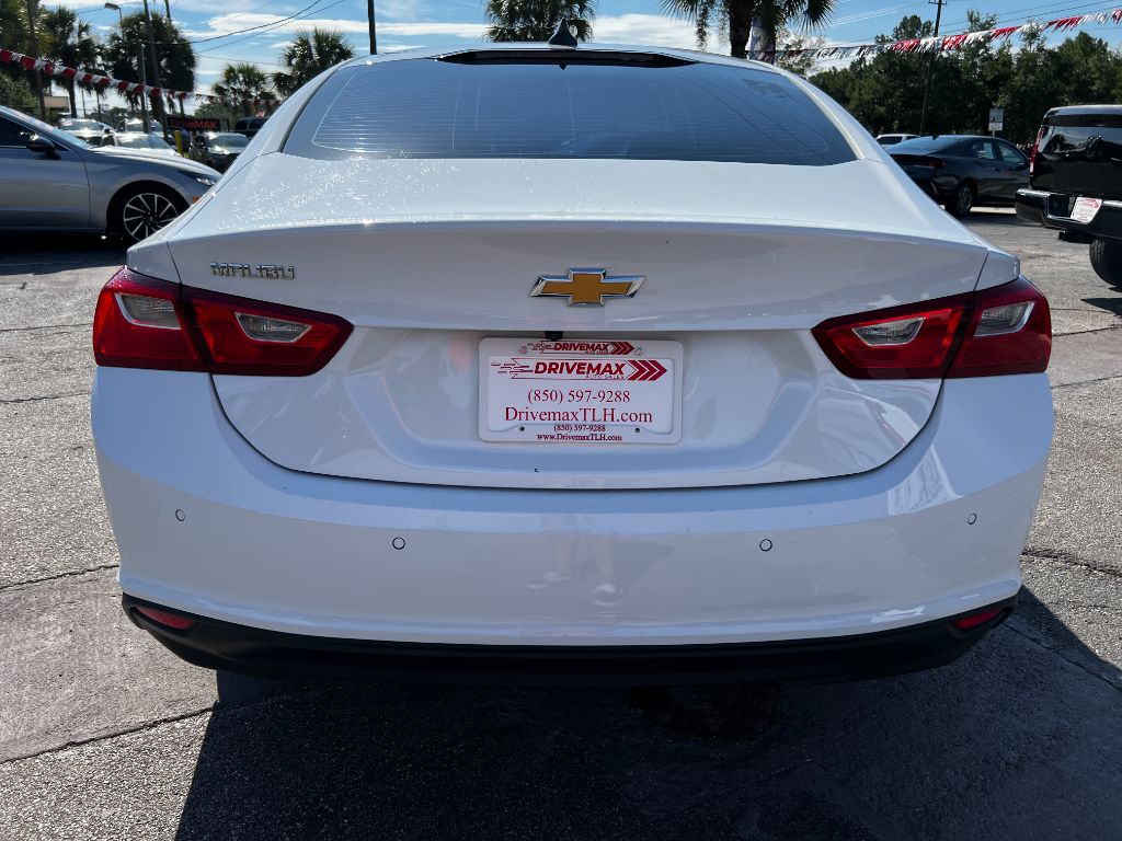 2022 Chevrolet Malibu - $15,995