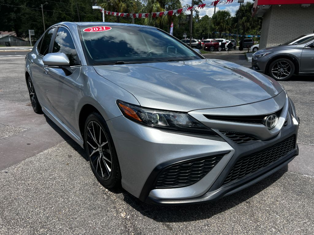 2021 Toyota Camry - $18,995