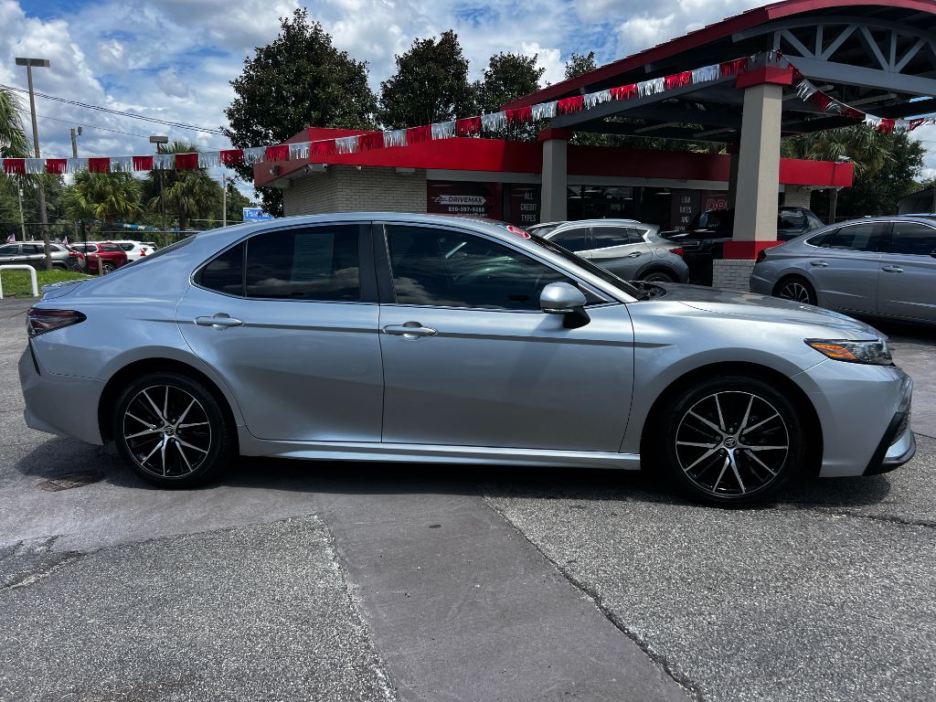 2021 Toyota Camry - $18,995