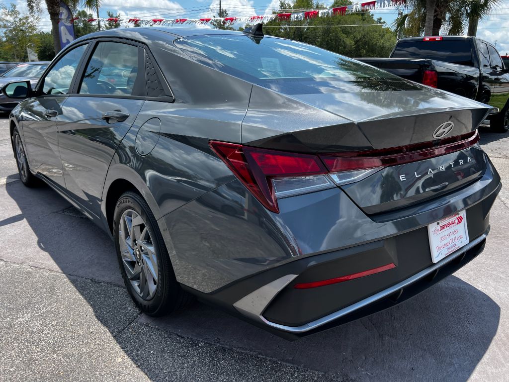 2024 Hyundai Elantra - $19,950